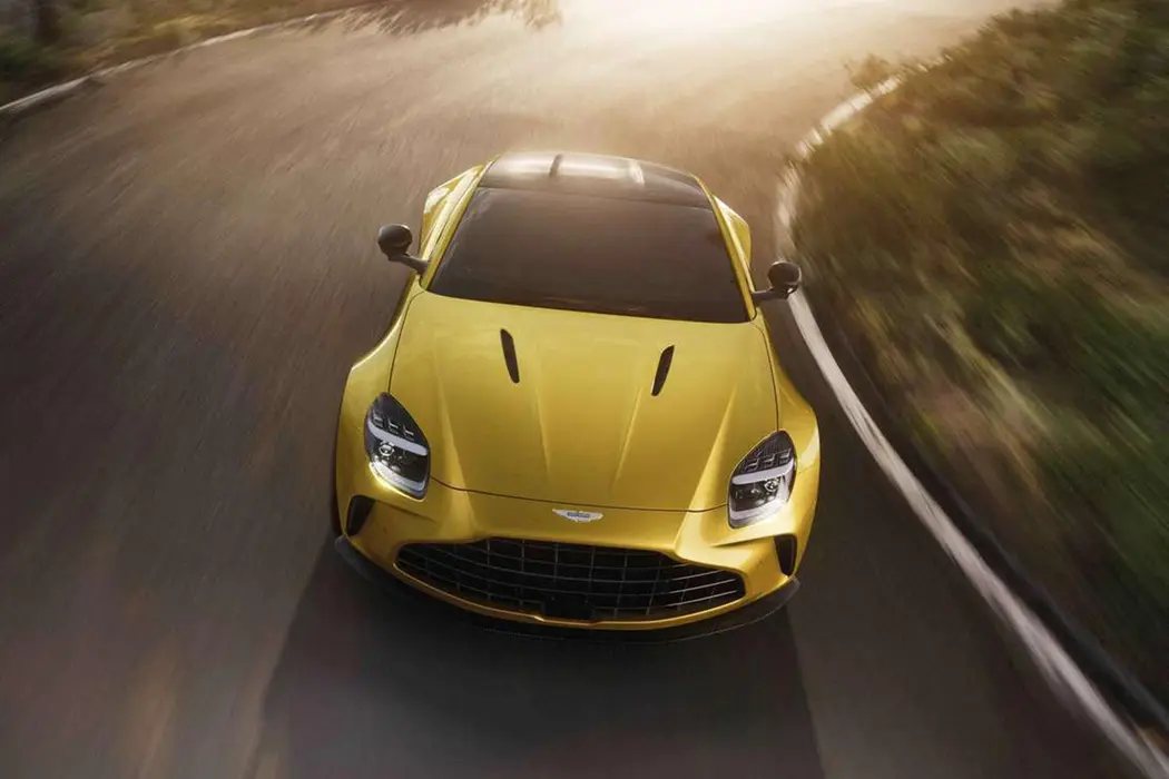 阿斯顿·马丁Vantage2025基本型跑车壁纸