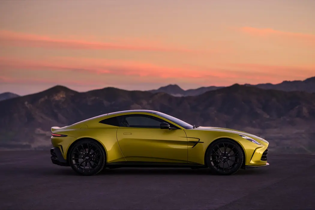 阿斯顿·马丁Vantage2025基本型跑车壁纸