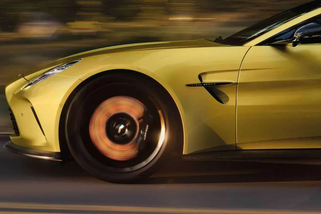 阿斯顿·马丁Vantage2025基本型跑车壁纸
