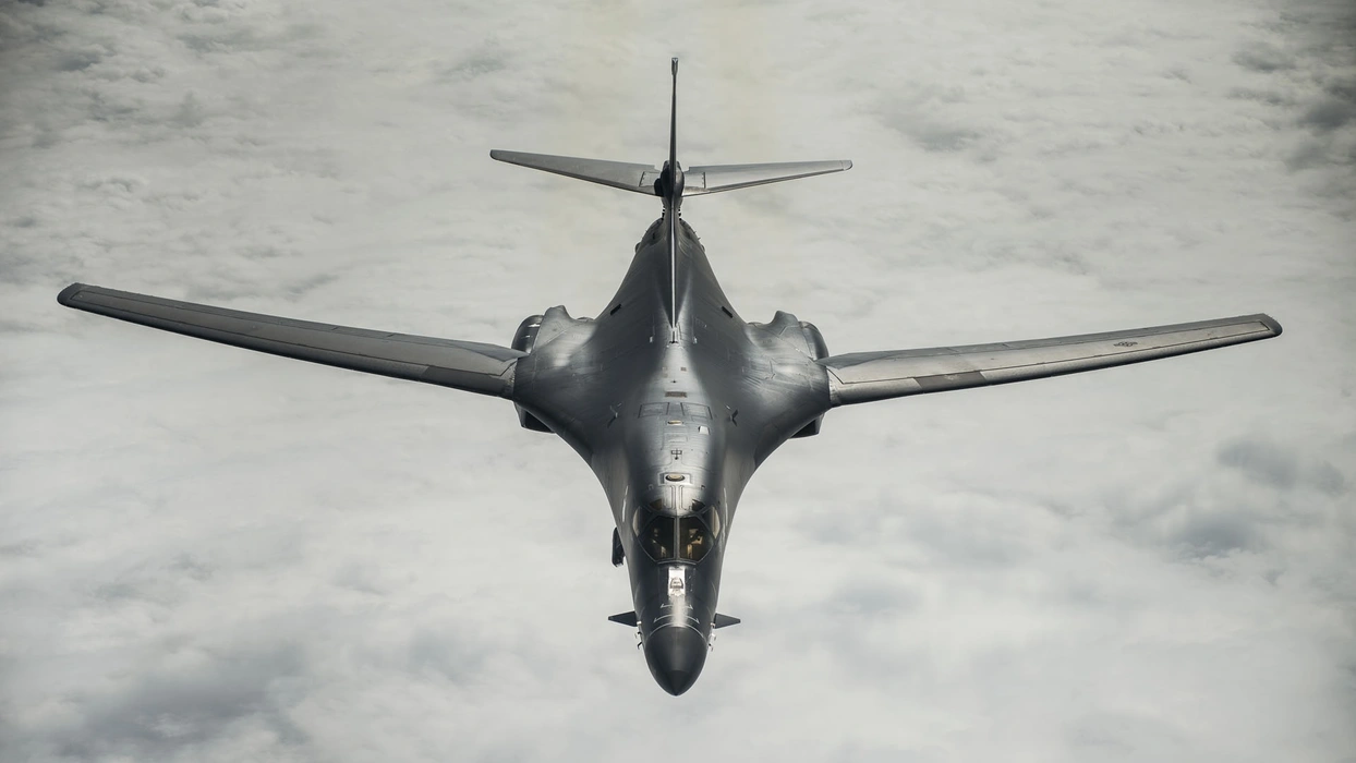 B-1轰炸机（B-1 bomber）图片桌面壁纸（一）