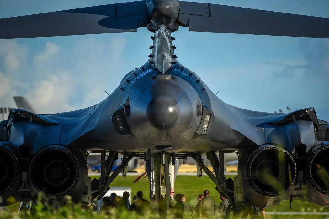 B-1轰炸机（B-1 bomber）图片桌面壁纸（一）