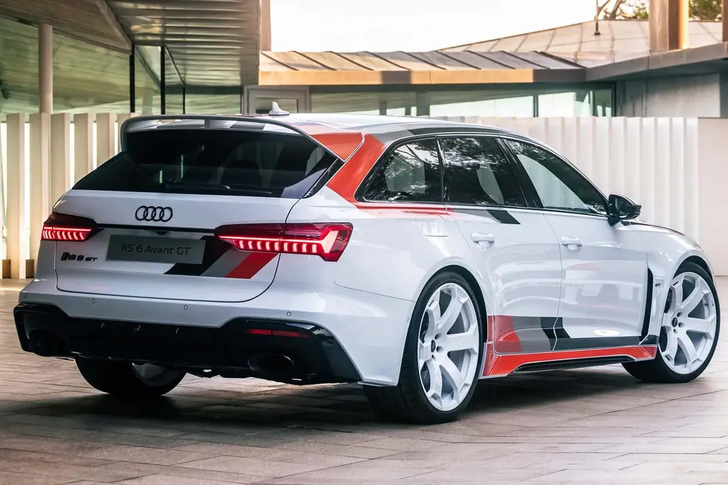 奥迪RS 6 2024款 RS 6 Avant GT 汽车壁纸