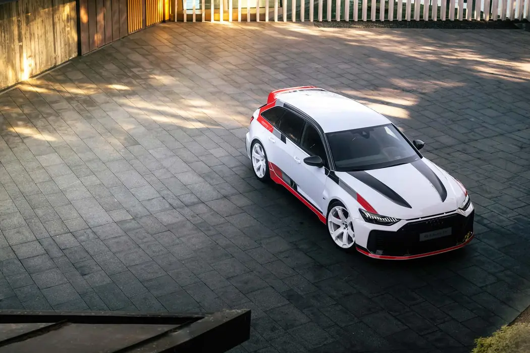 奥迪RS 6 2024款 RS 6 Avant GT 汽车壁纸