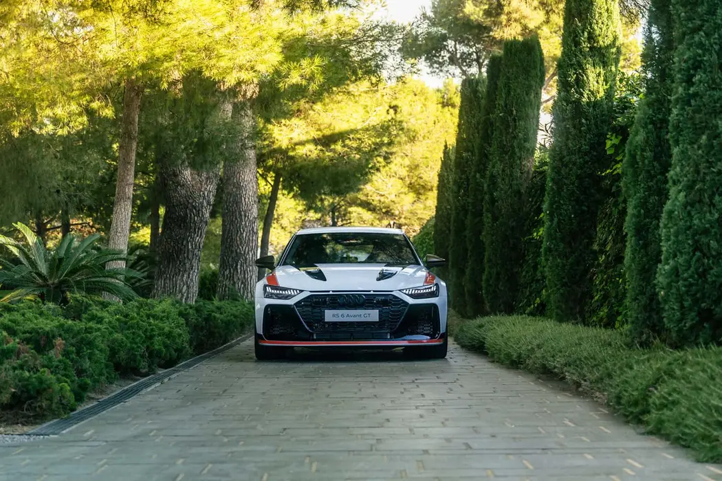 奥迪RS 6 2024款 RS 6 Avant GT 汽车壁纸
