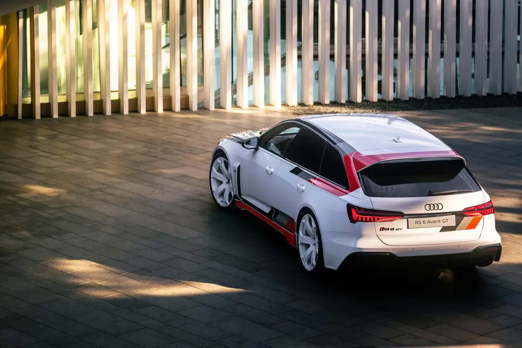 奥迪RS 6 2024款 RS 6 Avant GT 汽车壁纸