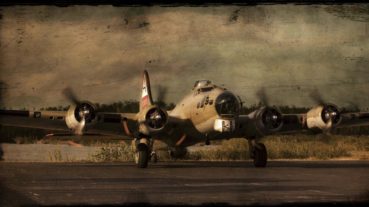B-17轰炸机（B-17 Bomber）轰炸机图片壁纸