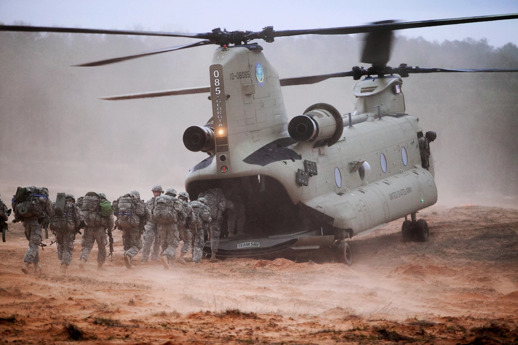 CH-47运输直升机（CH-47 Helicopter）图片壁纸
