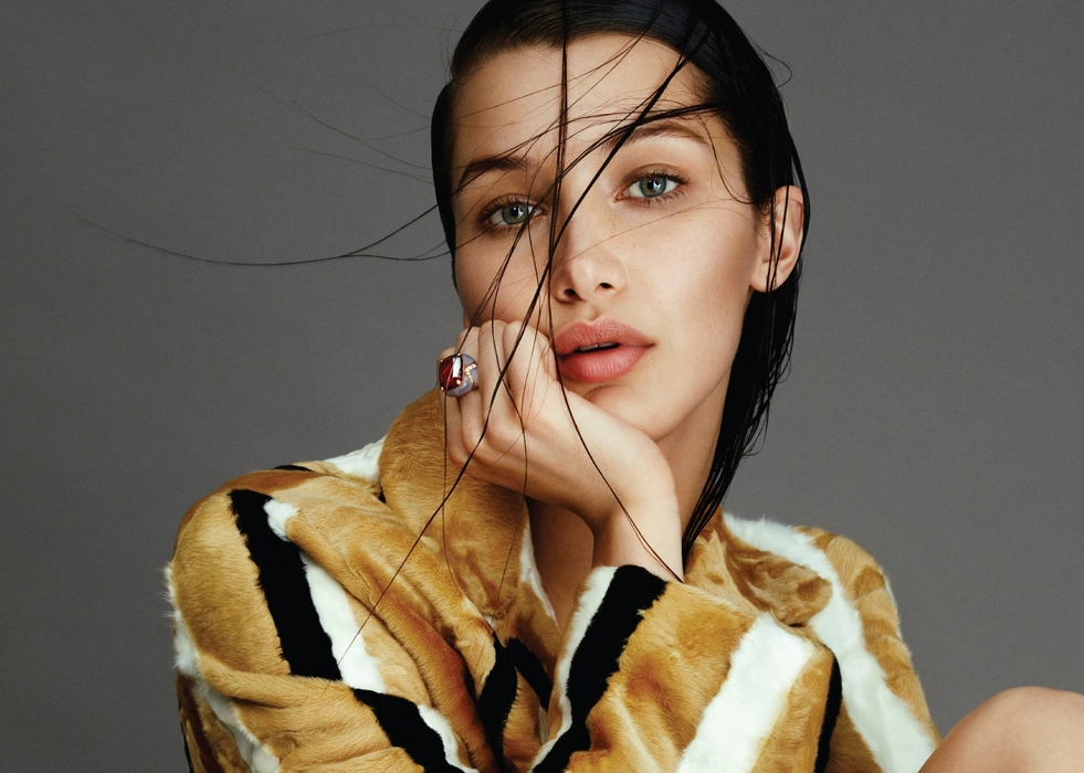 贝拉哈迪德（Bella Hadid）性感超模图片壁纸