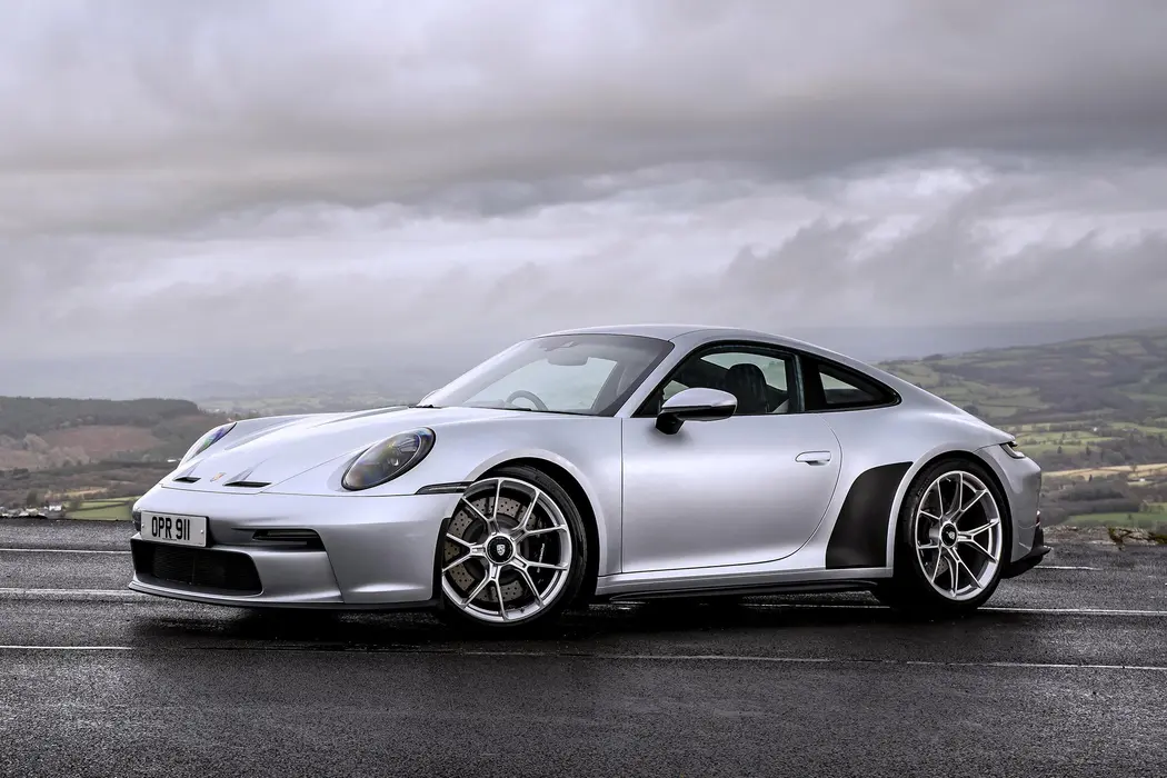 保时捷911 GT3 Touring英国版汽车壁纸