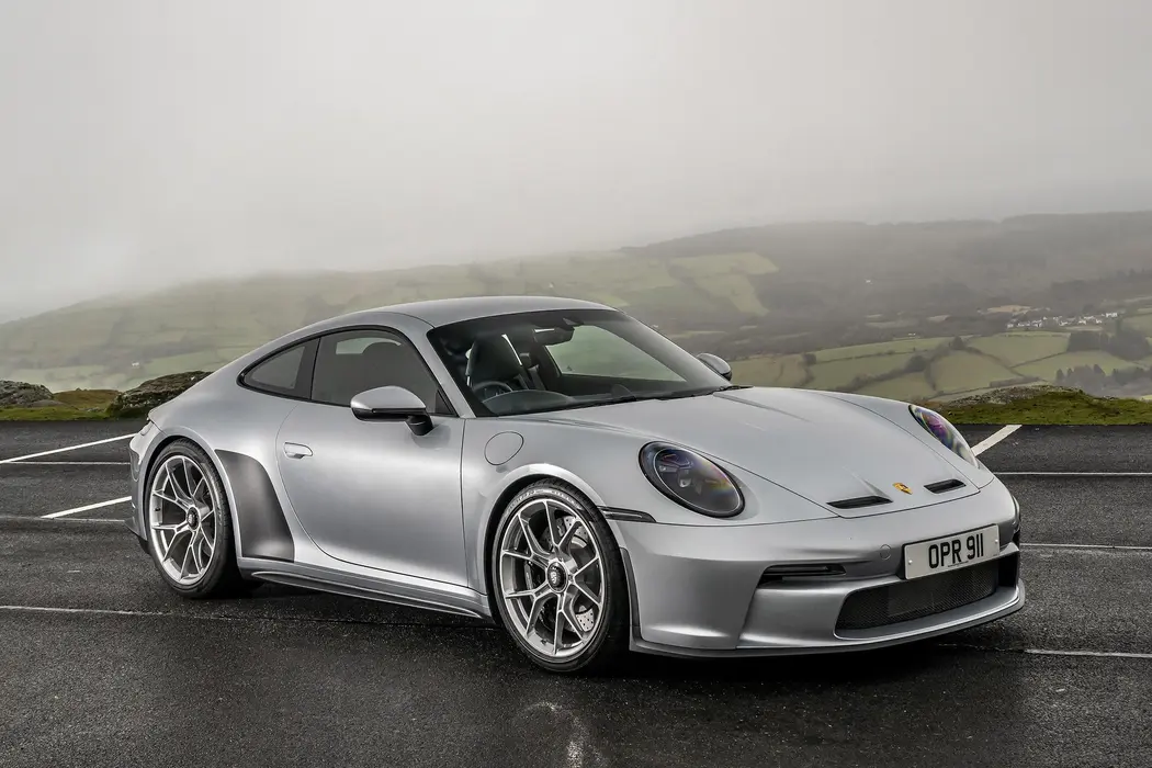 保时捷911 GT3 Touring英国版汽车壁纸