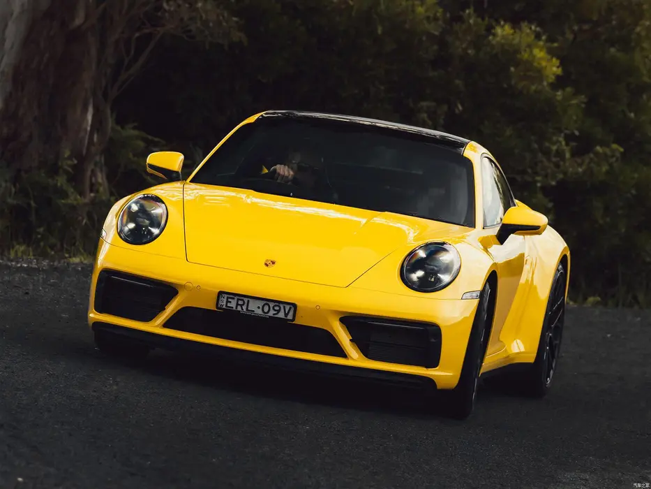保时捷911 Carrera GTS 澳大利亚版汽车壁纸
