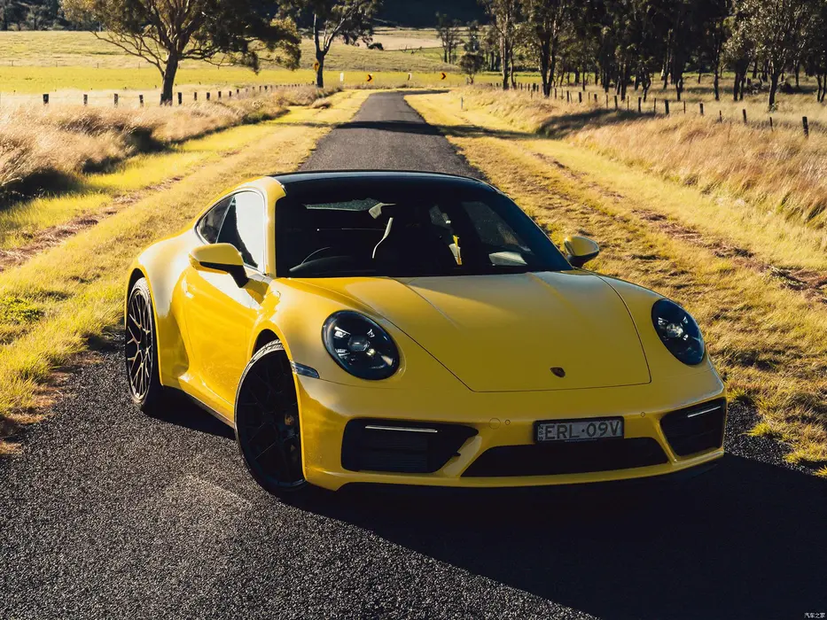 保时捷911 Carrera GTS 澳大利亚版汽车壁纸