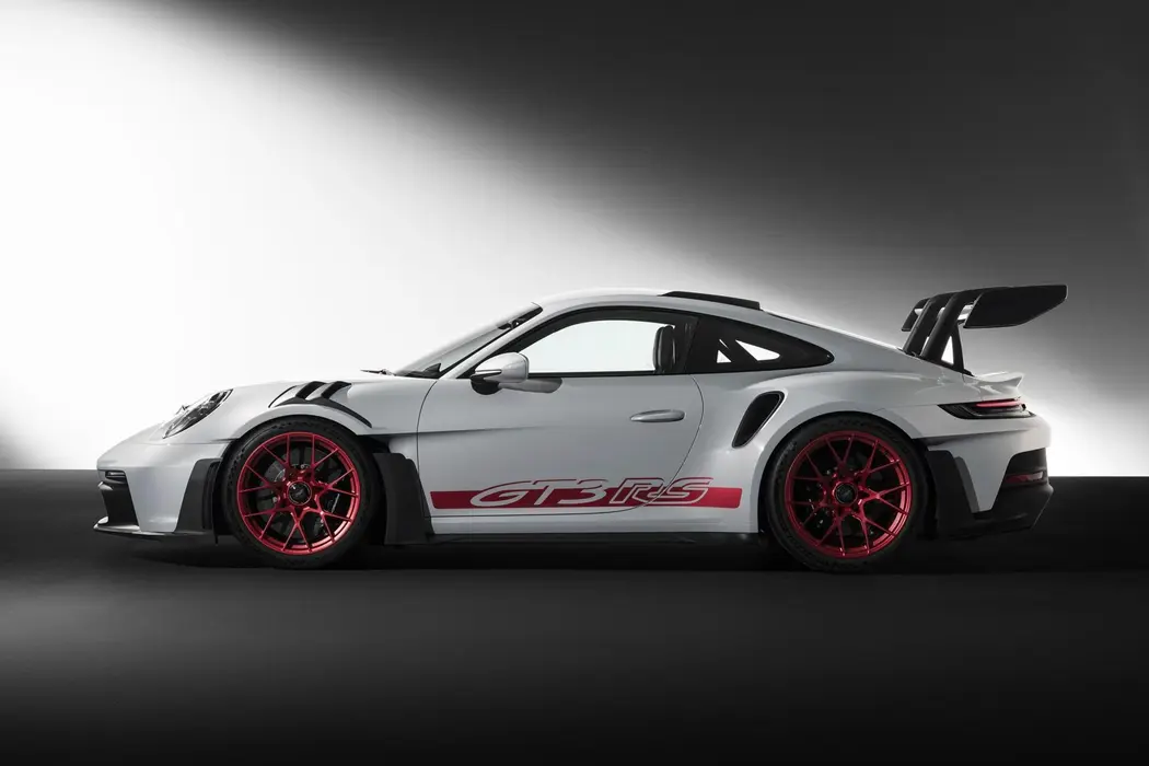 保时捷911 2023款 GT3 RS 4.0L运动跑车壁纸