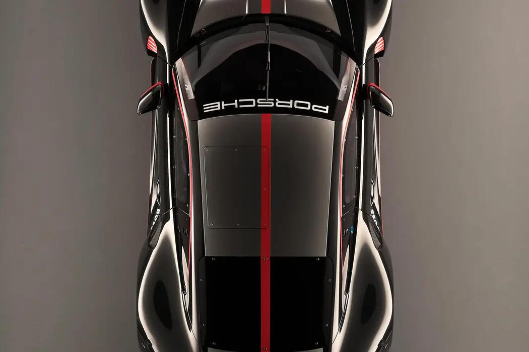 保时捷911 2023款 GT3 R 赛车图片壁纸