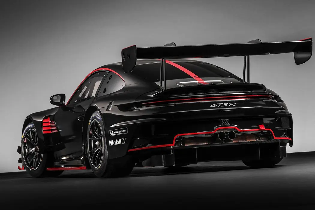 保时捷911 2023款 GT3 R 赛车图片壁纸