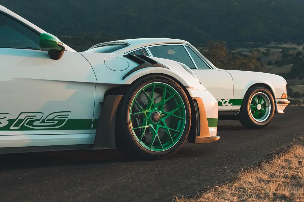 保时捷911 GT3 RS Carrera RS 2.7 Tribute赛车壁纸