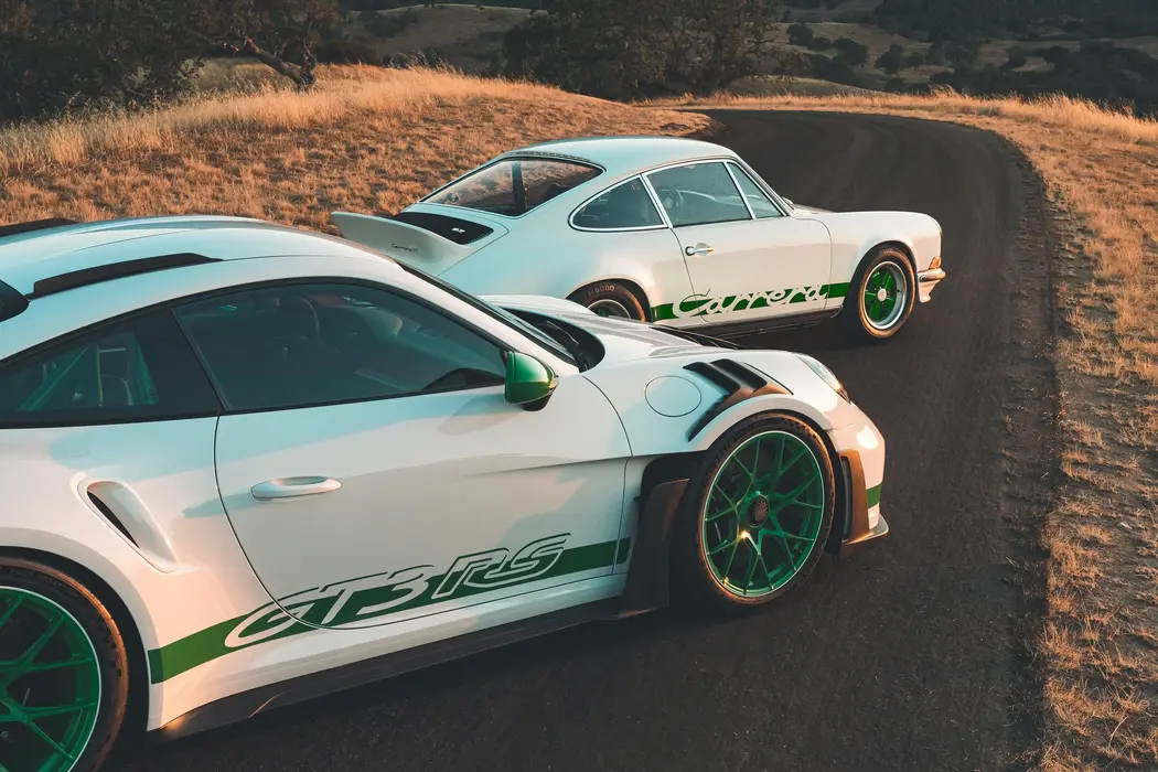 保时捷911 GT3 RS Carrera RS 2.7 Tribute赛车壁纸