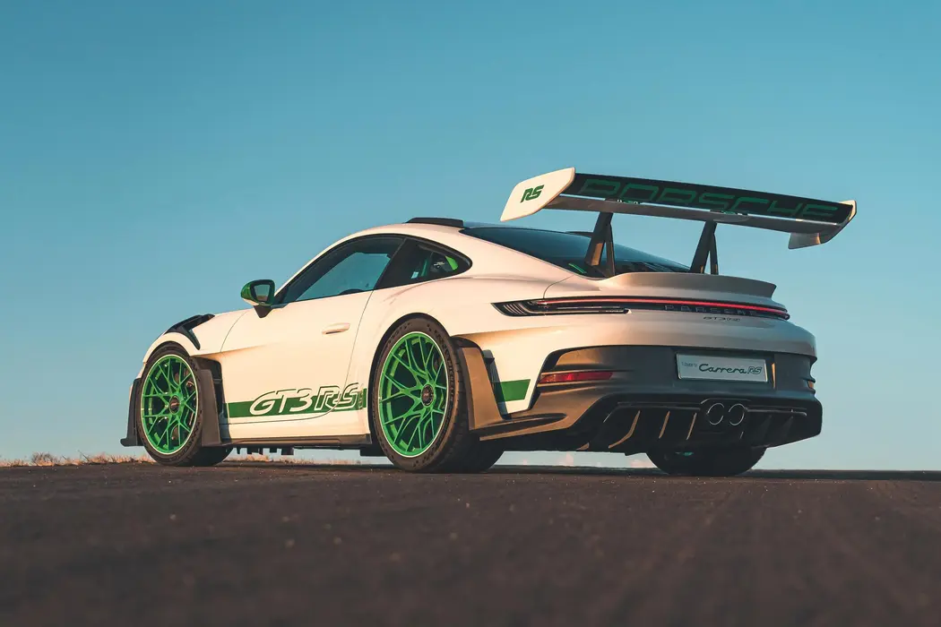 保时捷911 GT3 RS Carrera RS 2.7 Tribute赛车壁纸