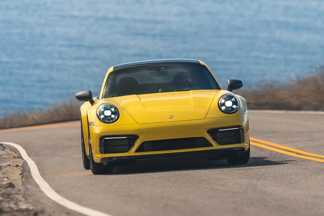 保时捷911 2023款 Carrera  T 美国版汽车壁纸