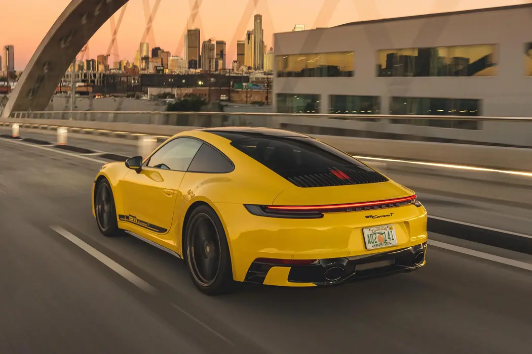 保时捷911 2023款 Carrera  T 美国版汽车壁纸