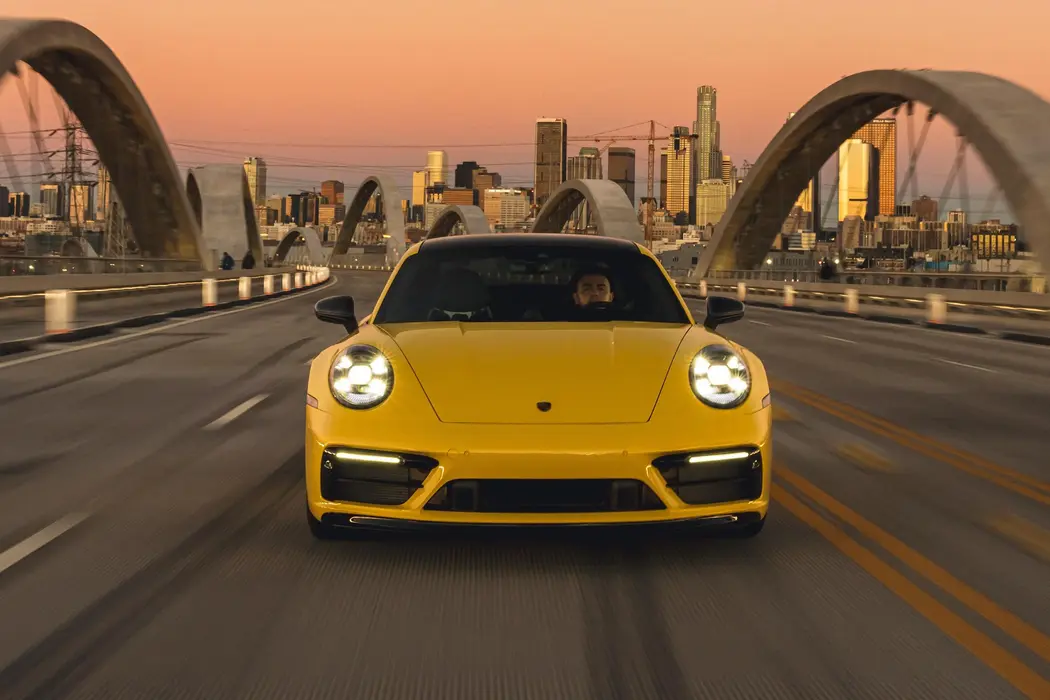保时捷911 2023款 Carrera  T 美国版汽车壁纸