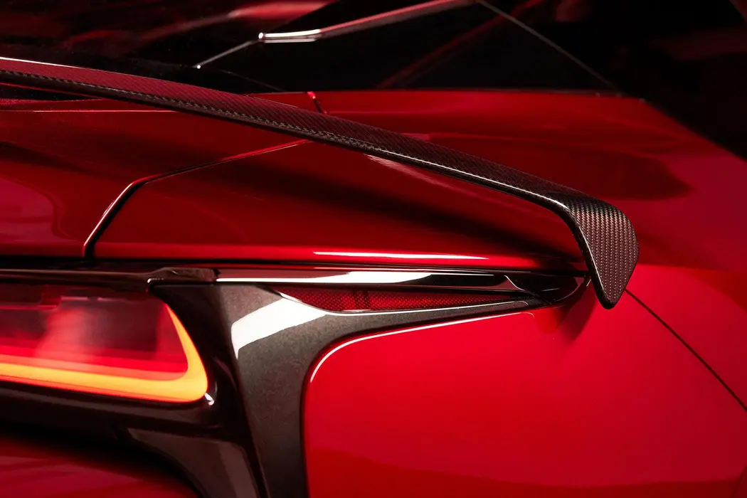 雷克萨斯LC 2022款 500 Bespoke Carbon 西班牙版跑车壁纸