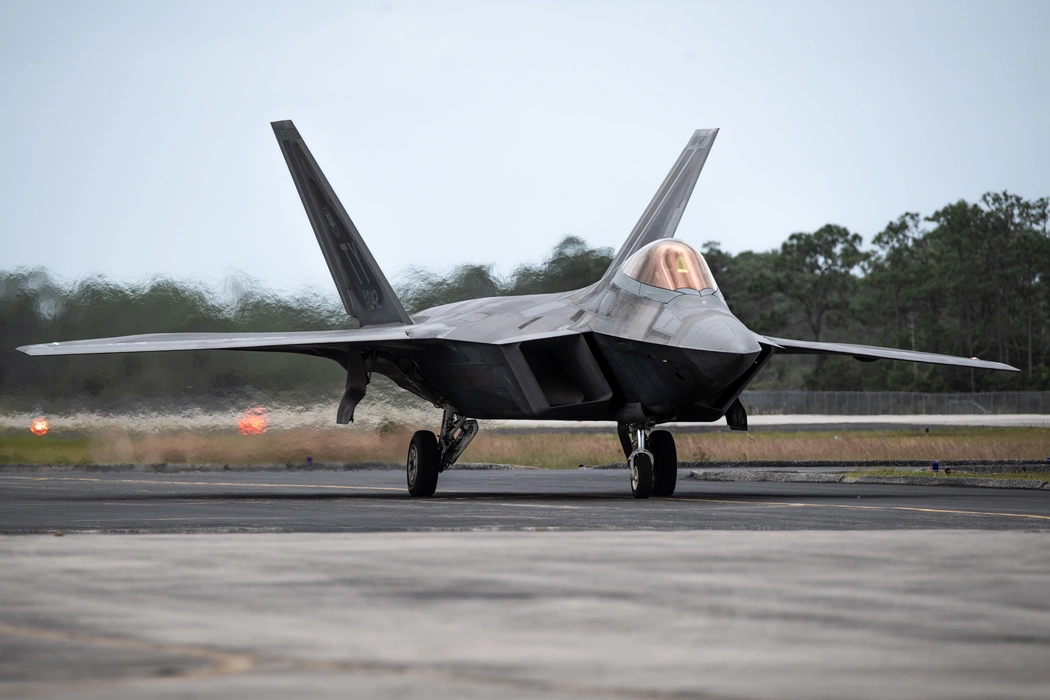 F-22战斗机（F-22 fighter）图片壁纸