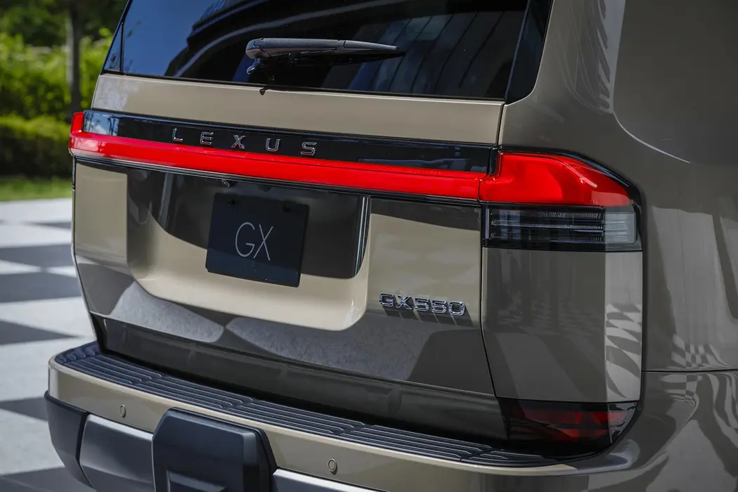 雷克萨斯GX SUV 汽车图片桌面壁纸