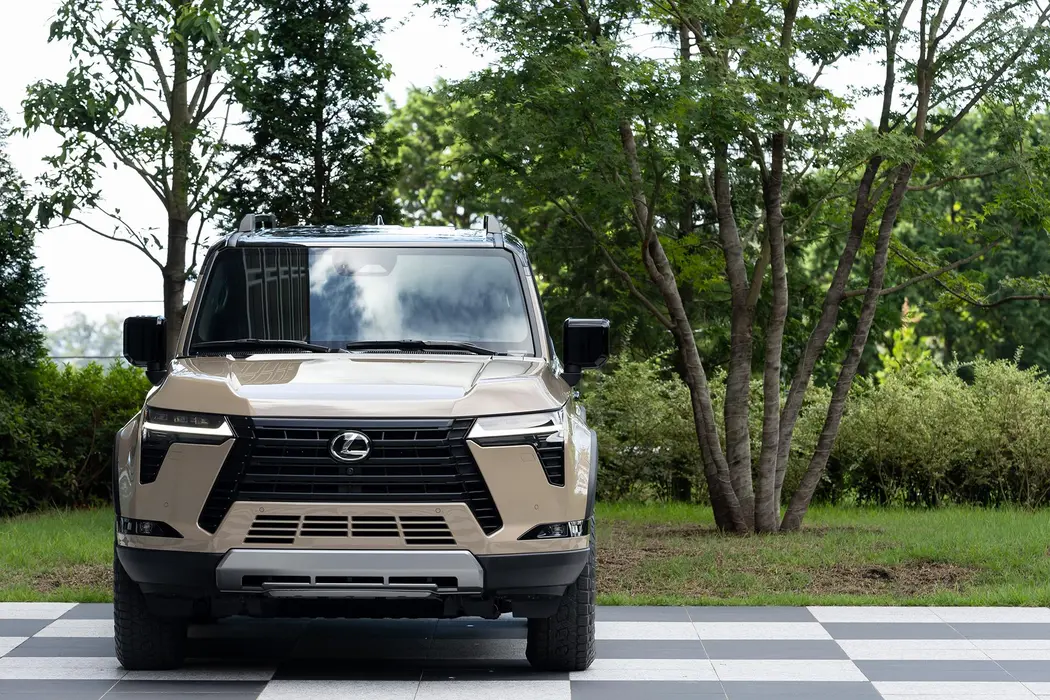 雷克萨斯GX SUV 汽车图片桌面壁纸