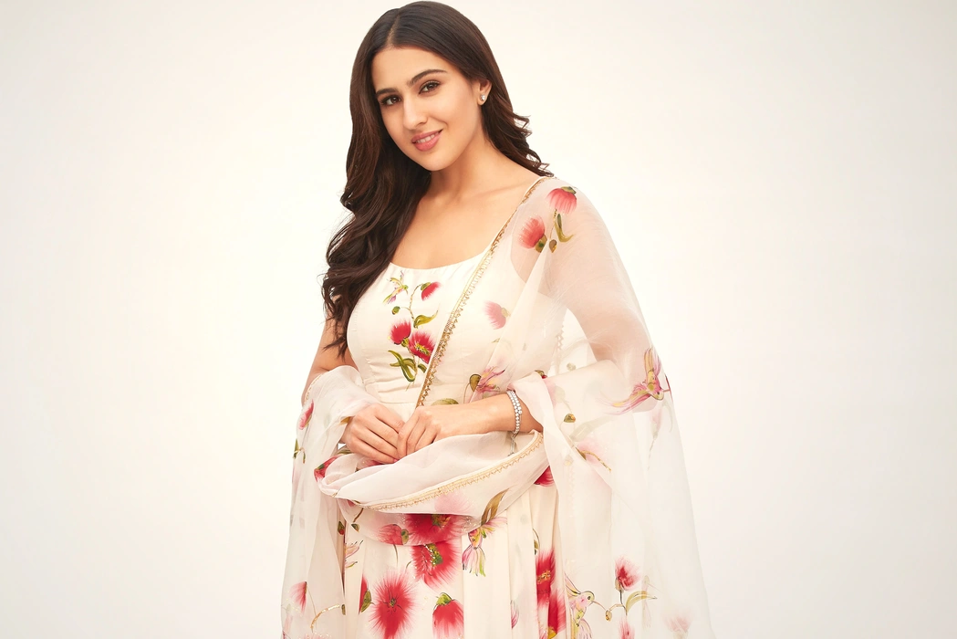 萨拉·阿里·汗（Sara Ali Khan）图片桌面壁纸