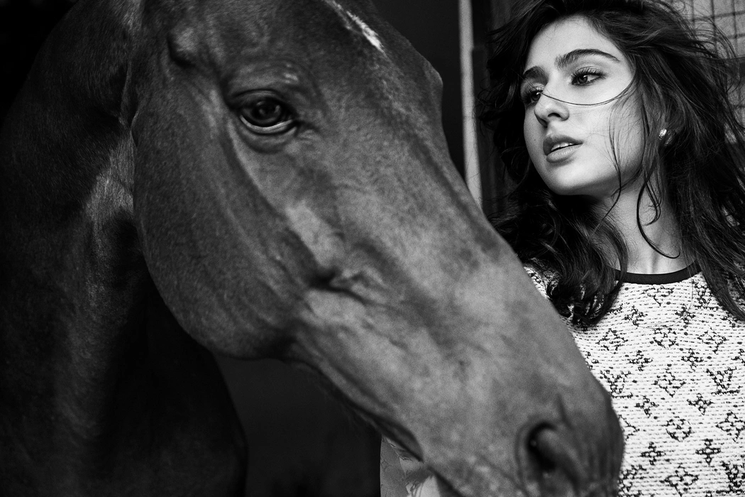 萨拉·阿里·汗（Sara Ali Khan）图片桌面壁纸