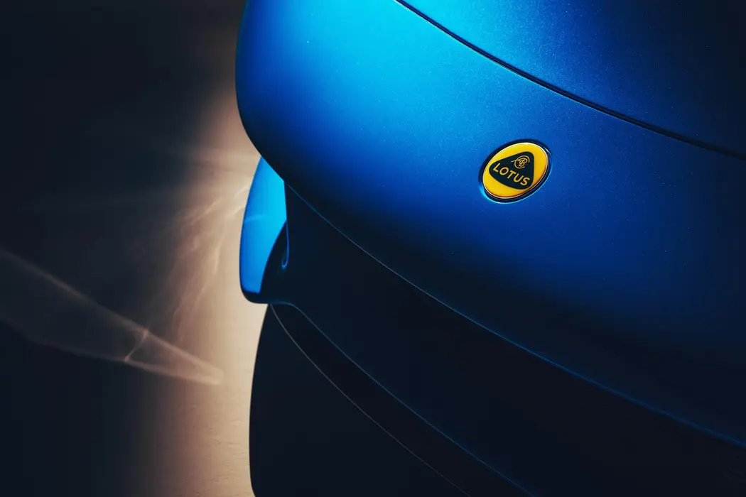 2022款路特斯Emira 2