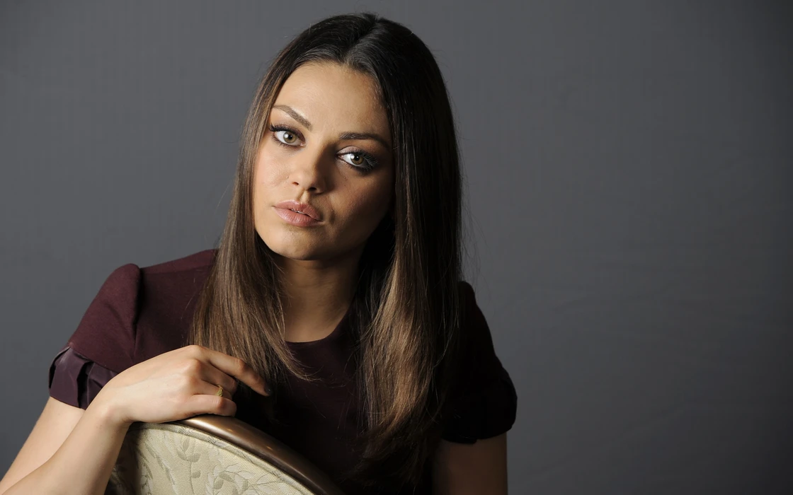米拉·库妮丝（Mila Kunis）图片桌面壁纸