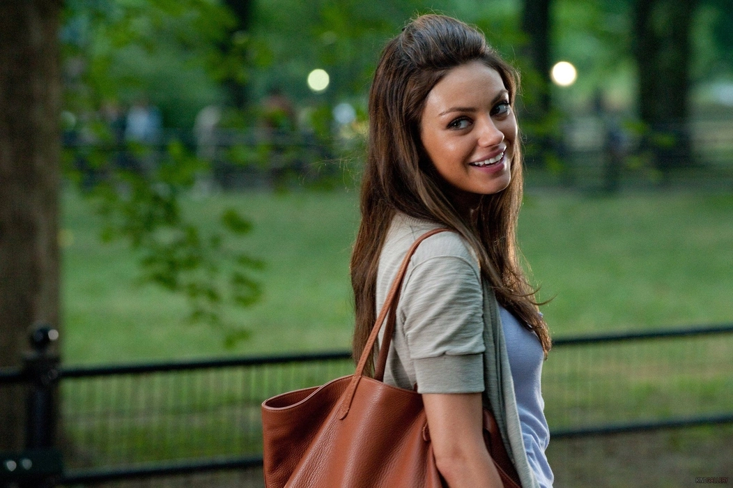 米拉·库妮丝（Mila Kunis）图片桌面壁纸