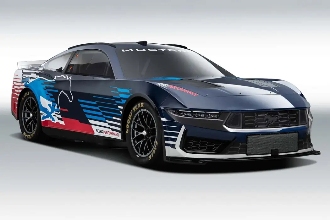 2024款 福特 NASCAR Cup Series Mustang Dark Horse 跑车壁纸