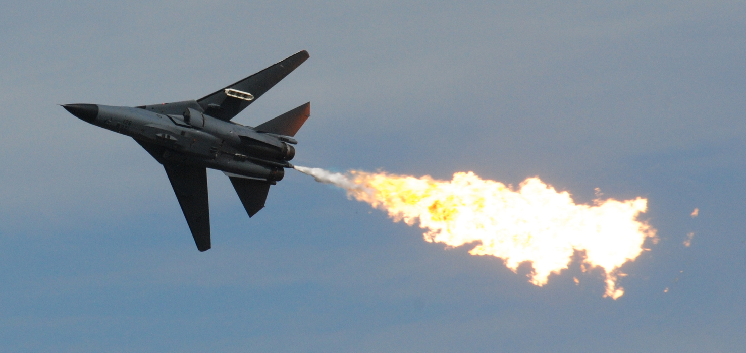 F-111战斗轰炸机（F-111 Aardvark）图片壁纸