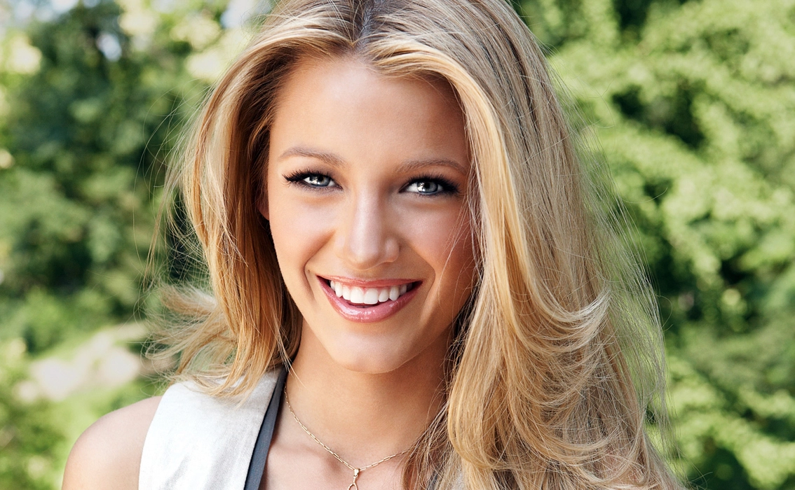 布莱克·莱弗利（Blake Lively）图片壁纸