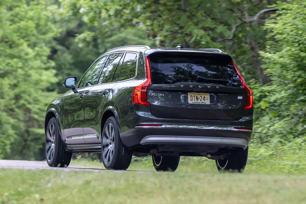 沃尔沃XC90 RECHARGE SUV汽车壁纸