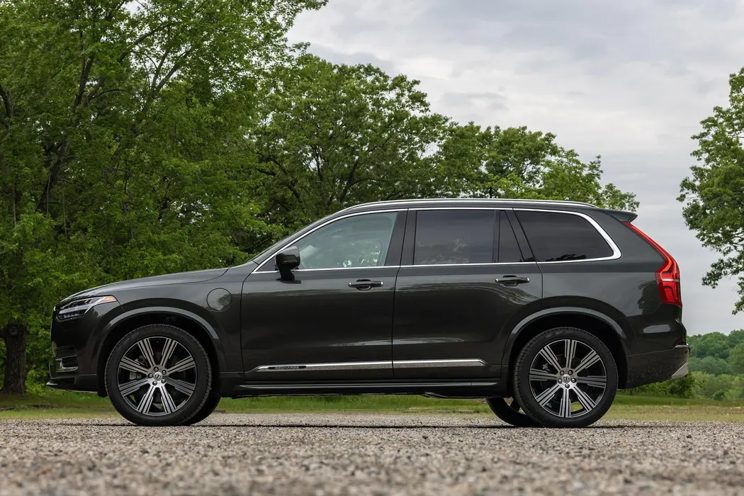 沃尔沃XC90 RECHARGE SUV汽车壁纸