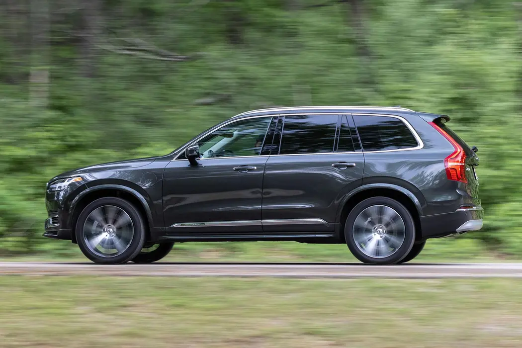 沃尔沃XC90 RECHARGE SUV汽车壁纸