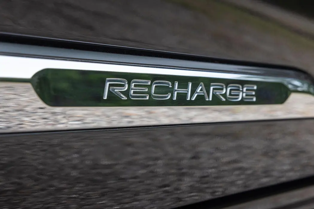 沃尔沃XC90 RECHARGE SUV汽车壁纸