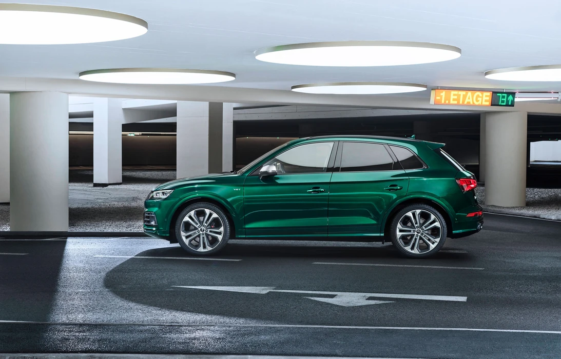 绿色奥迪 Audi SQ5 SUV 汽车图片壁纸