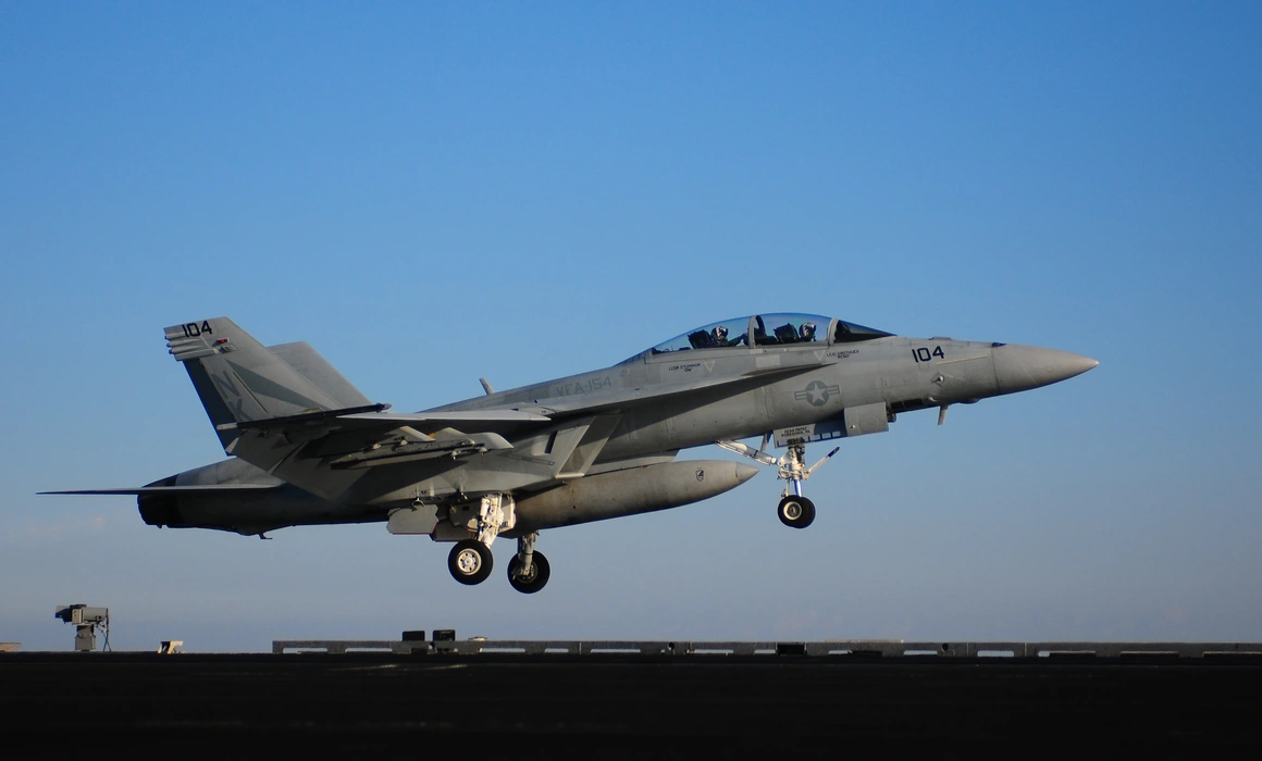 F/A-18战斗攻击机（F/A-18 Strike Fighter）壁纸