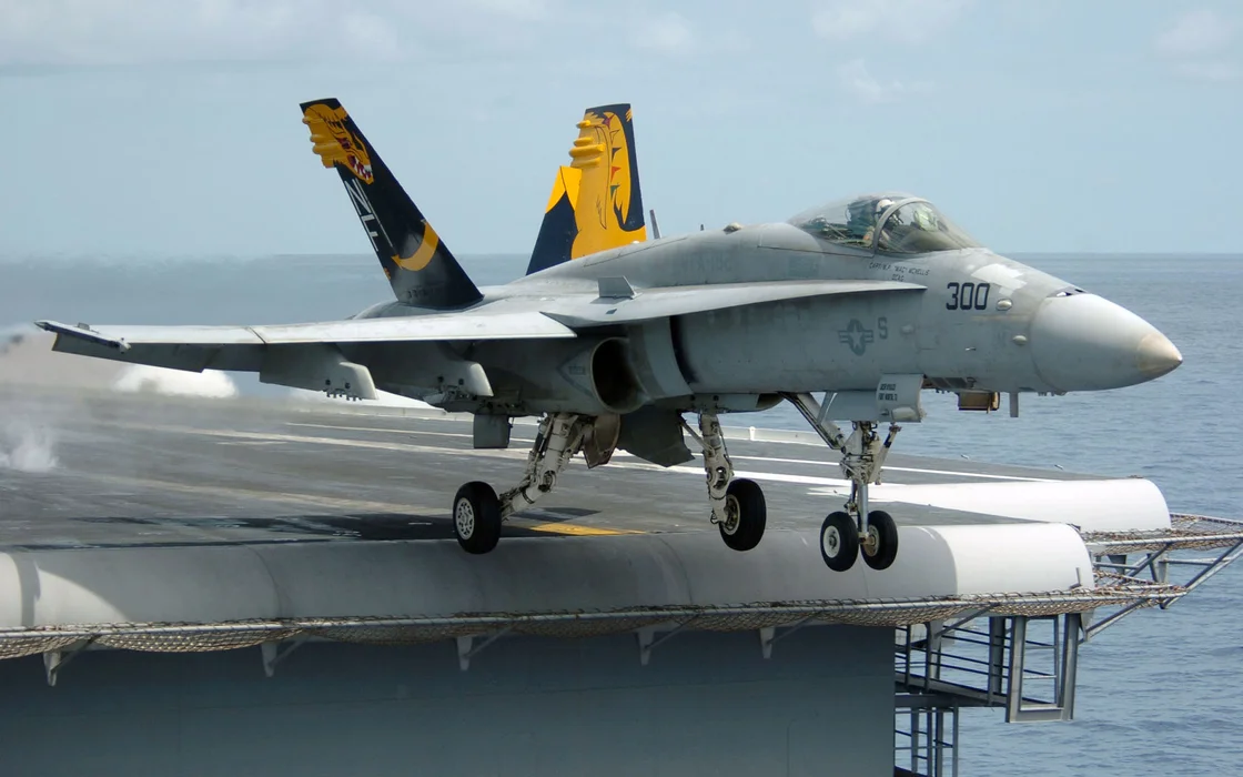 F/A-18战斗攻击机（F/A-18 Strike Fighter）壁纸