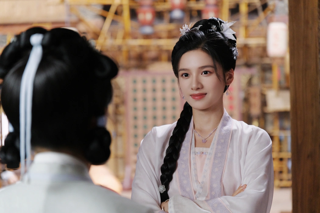 张婧仪《惜花芷》单人剧照图片壁纸