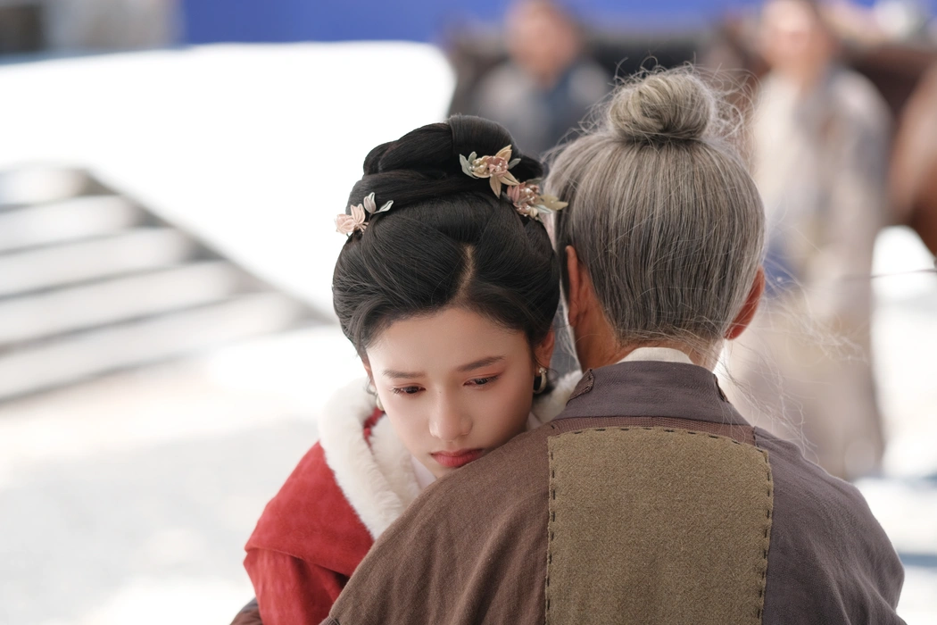 张婧仪《惜花芷》单人剧照图片壁纸
