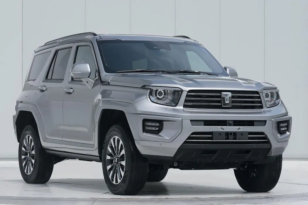 长城坦克700 Hi4-T SUV 汽车图片壁纸