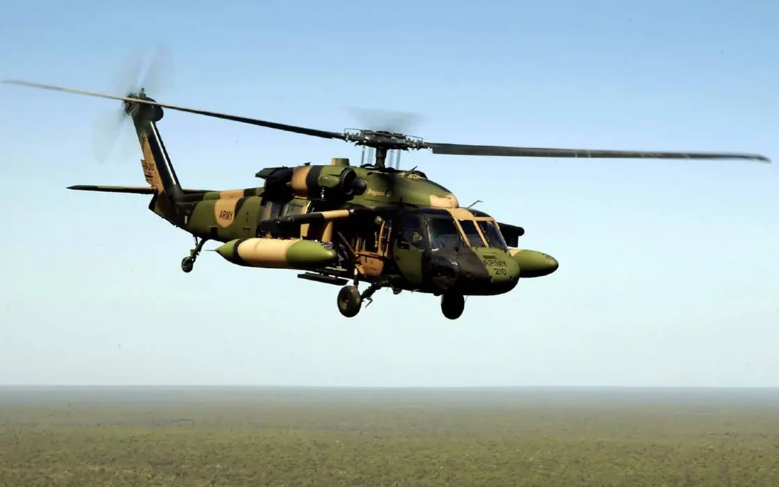 UH-60通用直升机（UH-60 Black Hawk）图片壁纸