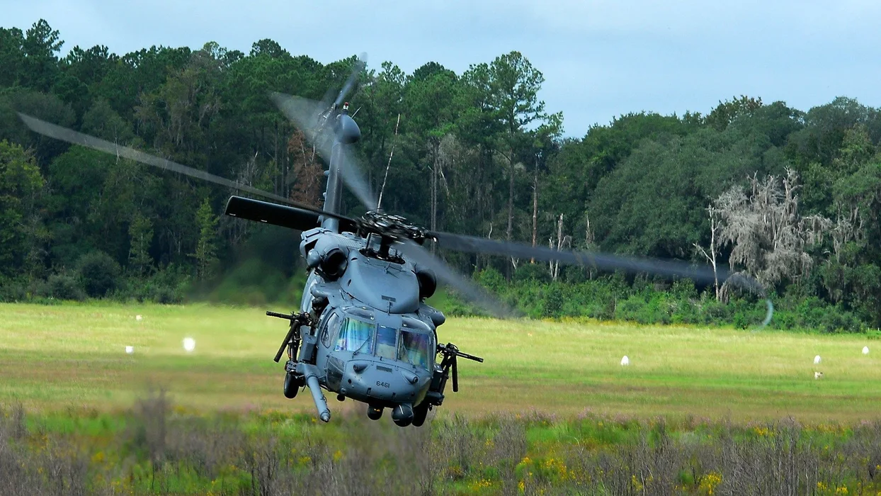 UH-60通用直升机（UH-60 Black Hawk）图片壁纸