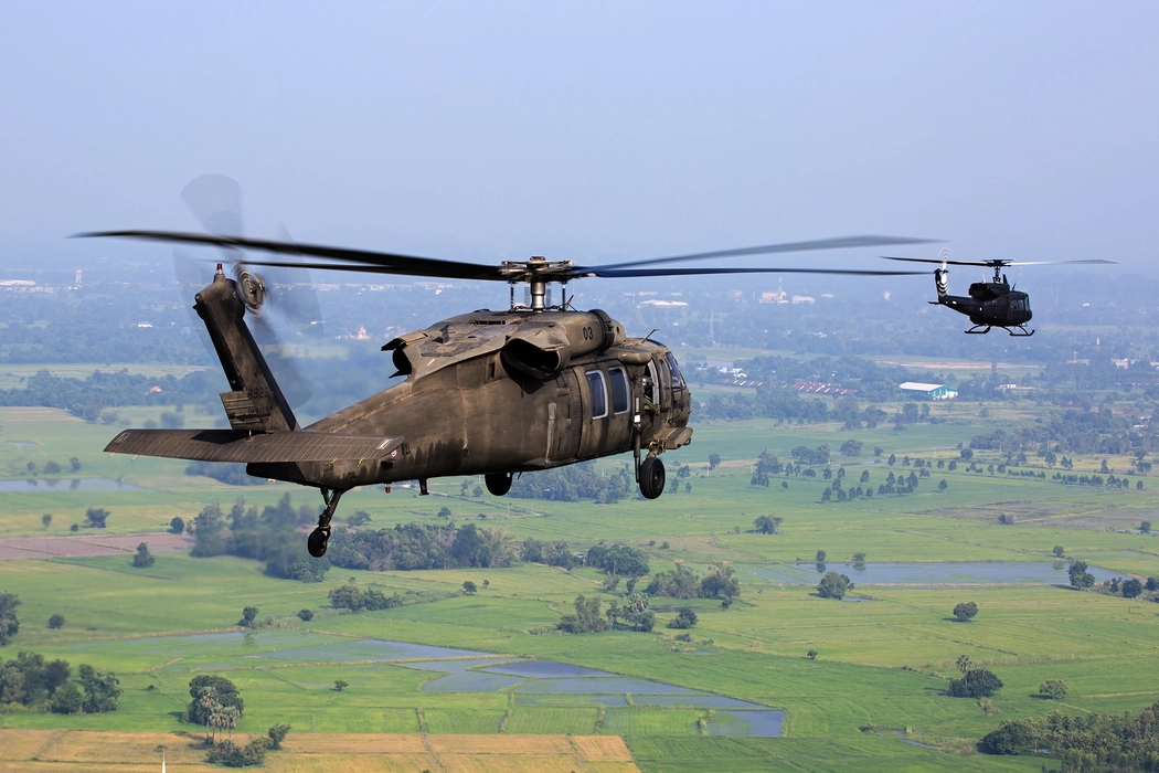 UH-60通用直升机（UH-60 Black Hawk）图片壁纸